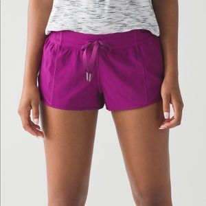Lululemon Hotty Hot Shorts 2.5”